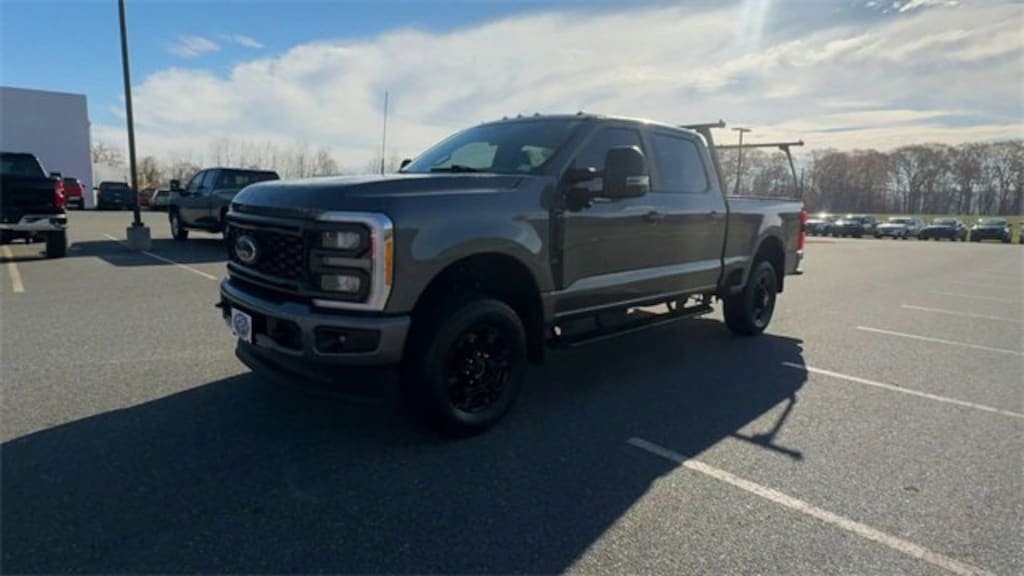 Used 2023 Ford F-250 XL Truck Crew Cab