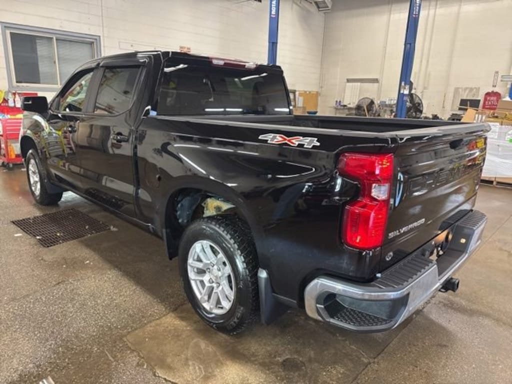 Used 2024 Chevrolet Silverado 1500 LT Truck Crew Cab