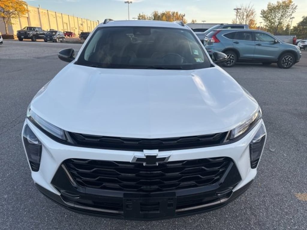 Used 2024 Chevrolet Trax Activ SUV