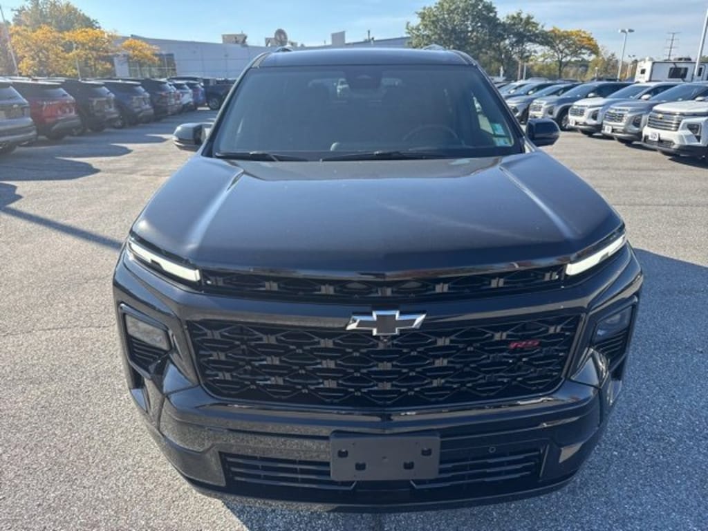 Used 2025 Chevrolet Traverse RS SUV