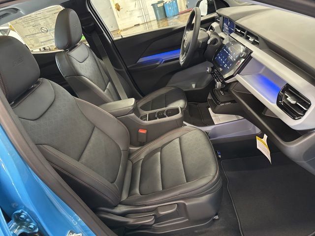 2027 Chevrolet Bolt RS - Photo 18