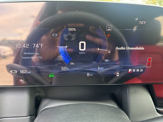 2025 Chevrolet Equinox EV RS - Photo 13