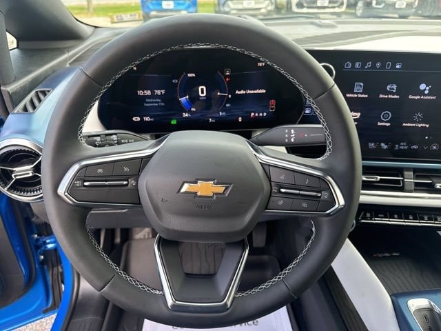 2025 Chevrolet Equinox EV LT - Photo 12