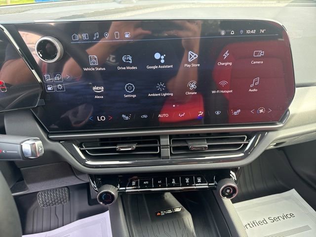 2025 Chevrolet Equinox EV RS - Photo 14