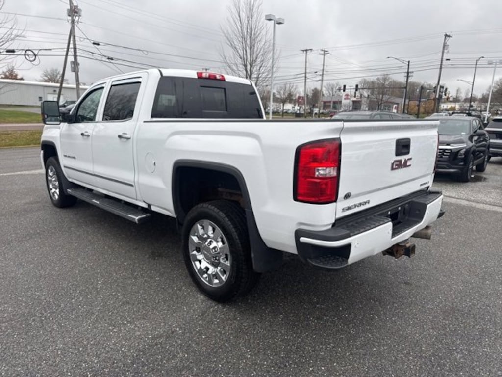 Used 2017 GMC Sierra 2500 HD Denali Truck Crew Cab