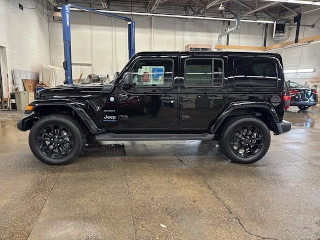 Used 2024 Jeep Wrangler 4xe Sahara 4xe SUV