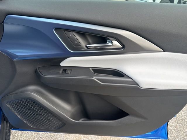 2025 Chevrolet Equinox EV LT - Photo 27