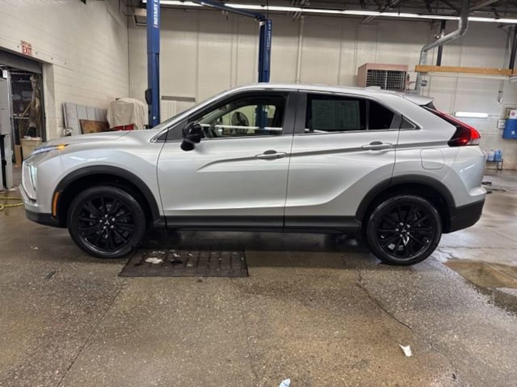 Used 2024 Mitsubishi Eclipse Cross LE