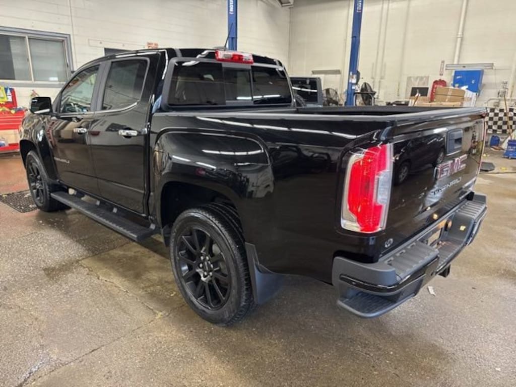 Used 2022 GMC Canyon Denali Truck Crew Cab