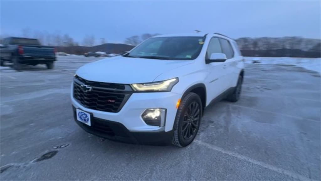 Used 2023 Chevrolet Traverse RS SUV