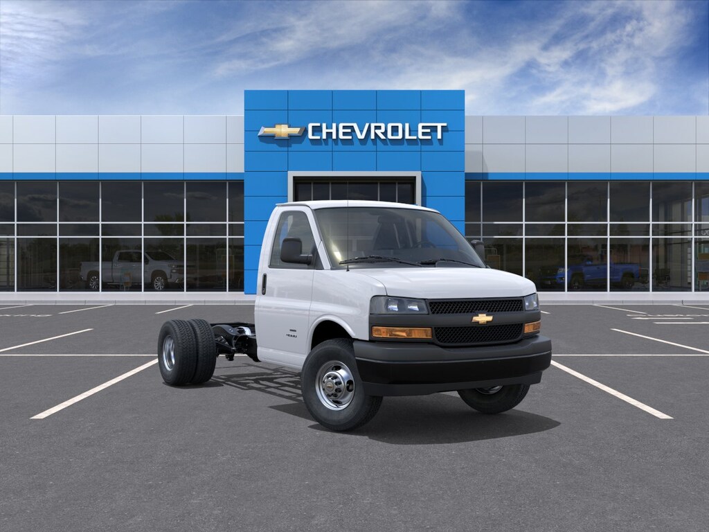 New 2026 Chevrolet Express Cutaway 3500 1WT Cutaway Van