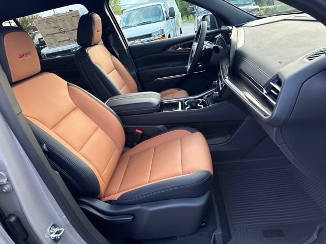 2027 Chevrolet Traverse Z71 - Photo 28
