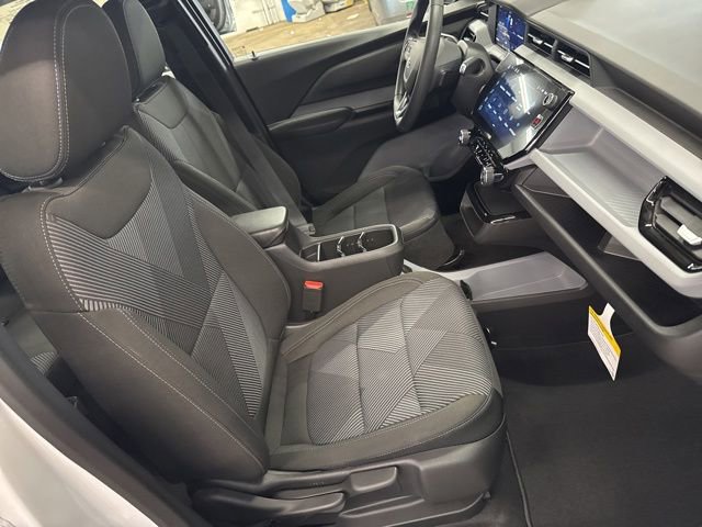 2027 Chevrolet Bolt LT - Photo 28