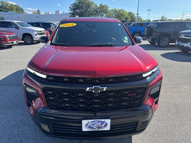 2024 Chevrolet Traverse RS photo 2