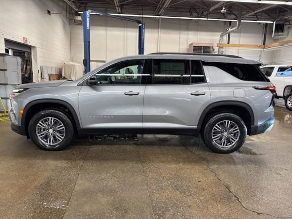 New 2026 Chevrolet Traverse LT SUV