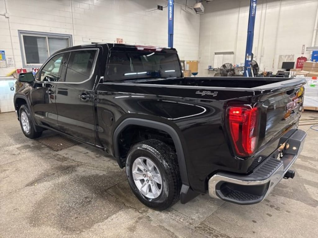 New 2026 GMC Sierra 1500 SLE Truck Crew Cab