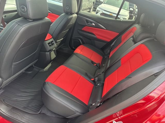 2025 Chevrolet Equinox EV RS - Photo 22