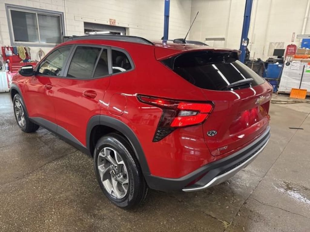New 2026 Chevrolet Trax LT SUV