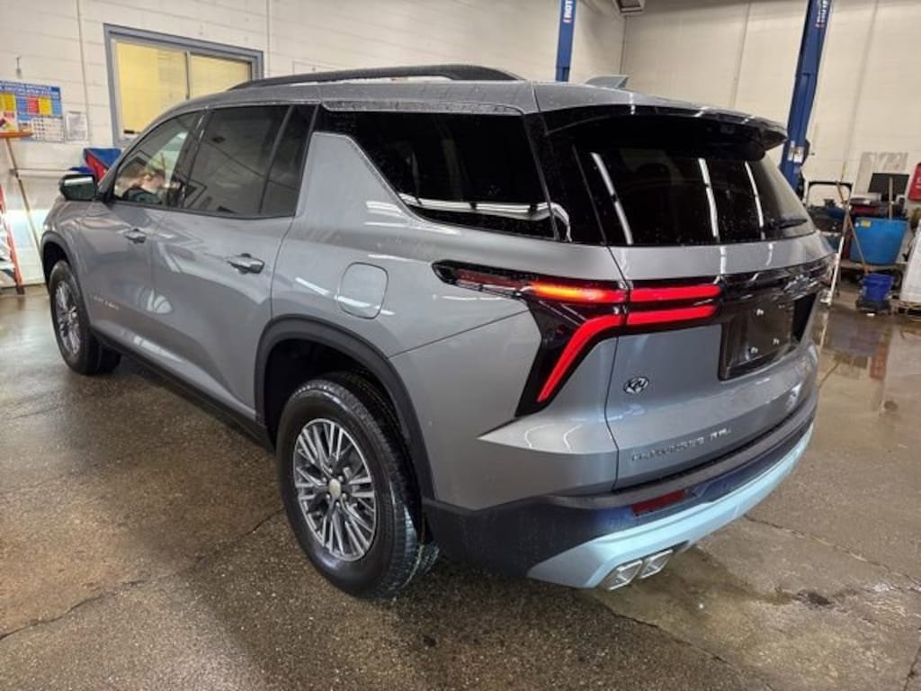 New 2026 Chevrolet Traverse LT SUV