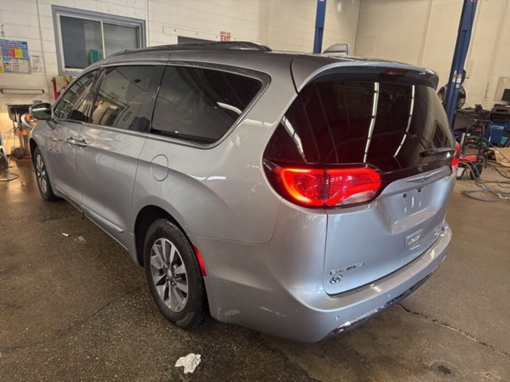 Used 2020 Chrysler Pacifica Touring L Plus Minivan