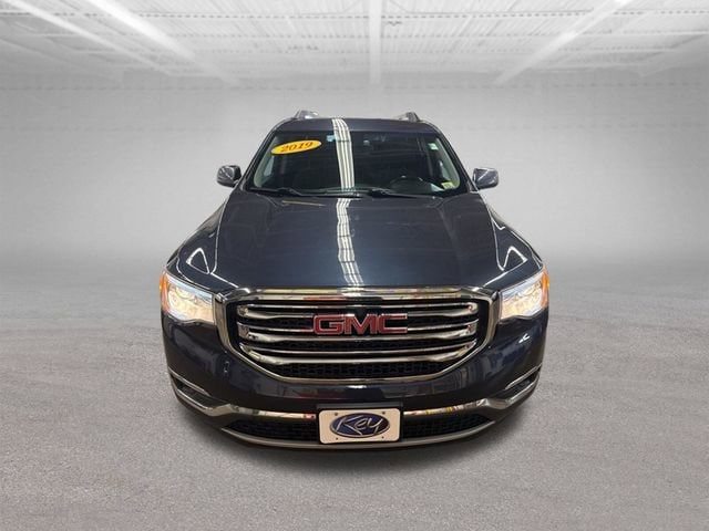 Used 2019 GMC Acadia SLE-2 with VIN 1GKKNSLS4KZ127470 for sale in South Burlington, VT