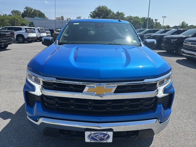 2026 Chevrolet Silverado 1500 LT photo 2