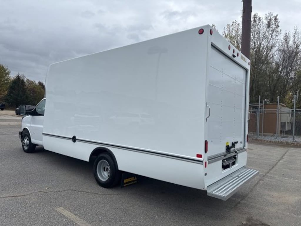 New 2025 GMC Savana Cutaway 3500 1WT Cutaway Van