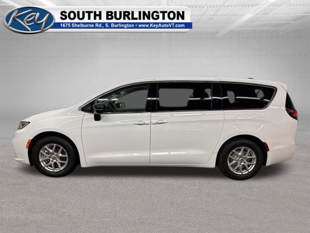 Used 2024 Chrysler Pacifica Touring L