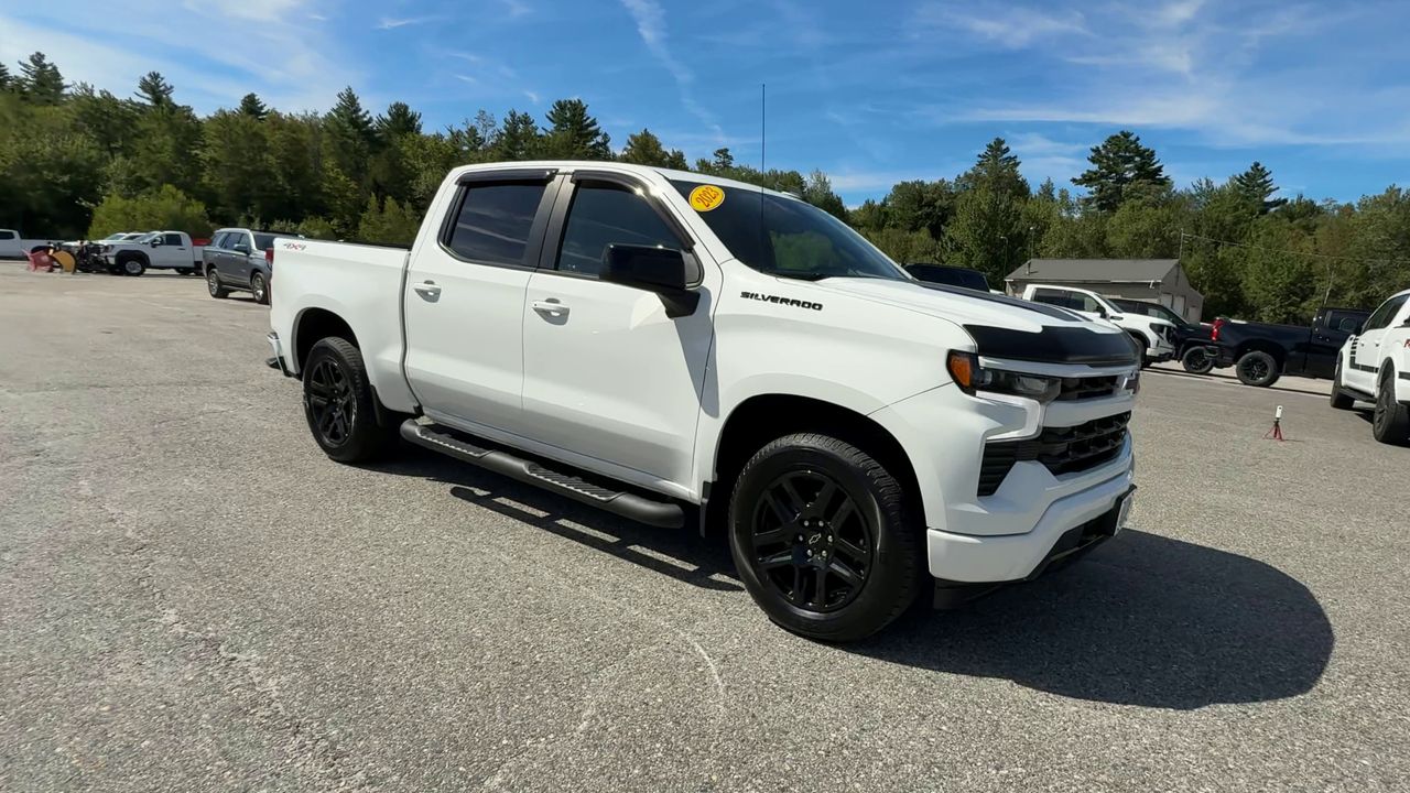 2023 Chevrolet Silverado 1500 RST photo 2