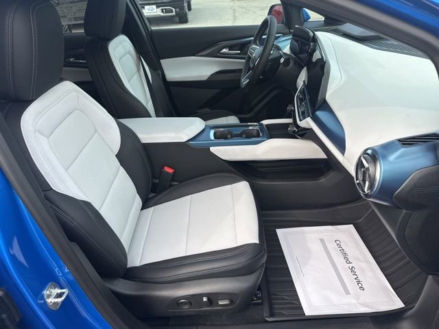 2025 Chevrolet Equinox EV LT - Photo 28