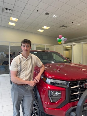 Staff member John Strout from ID_a9af34eb18ce