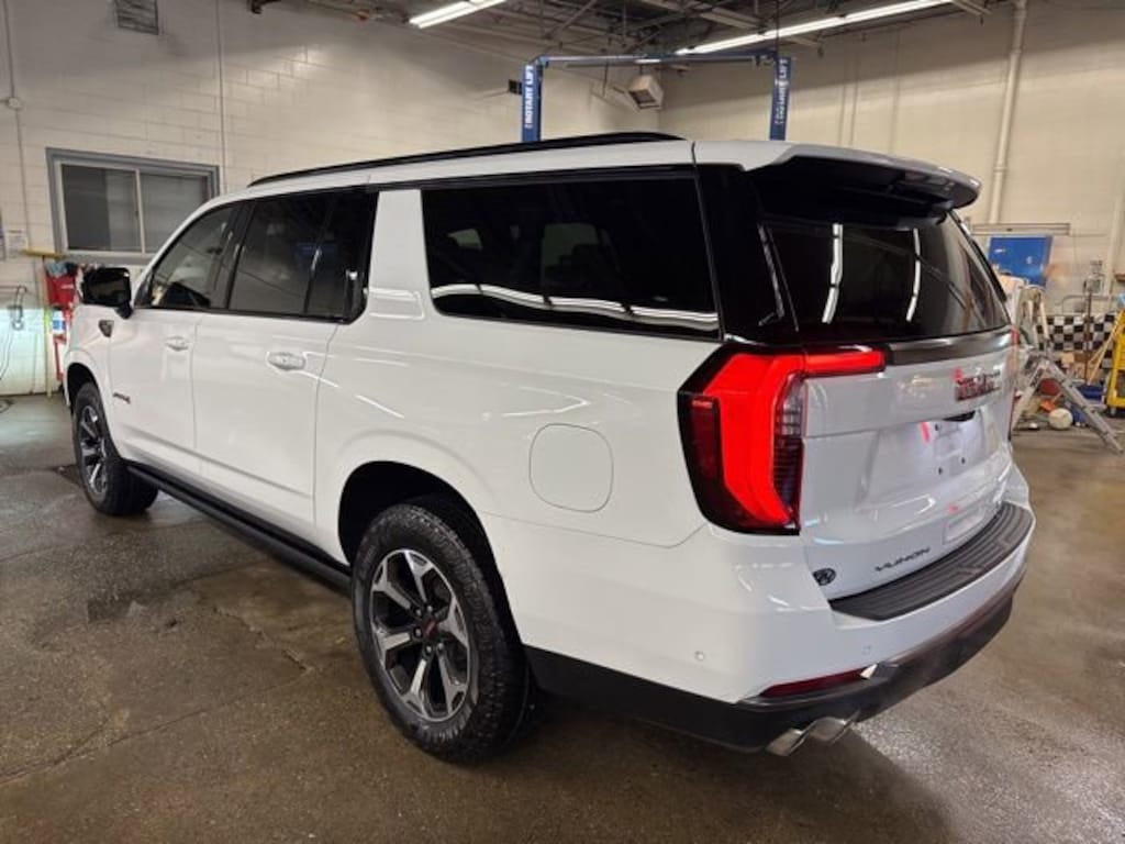 New 2026 GMC Yukon XL AT4 Ultimate SUV