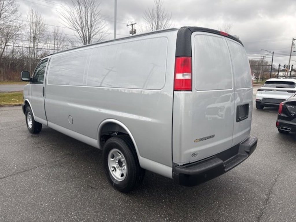 New 2025 Chevrolet Express Cargo 3500 WT Van