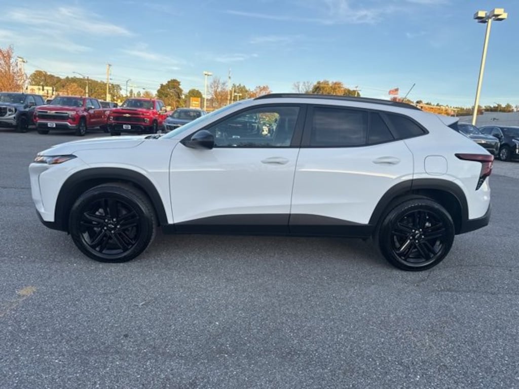 Used 2024 Chevrolet Trax Activ SUV