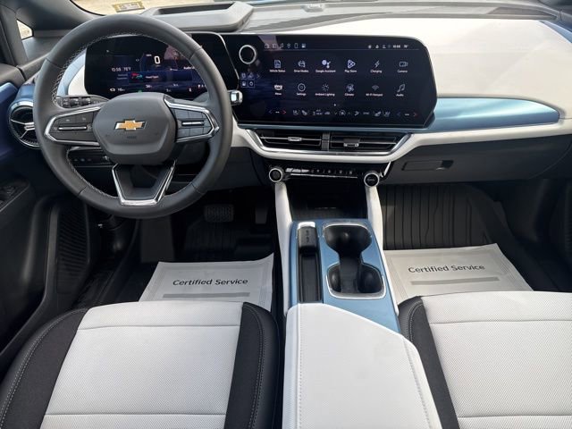 2025 Chevrolet Equinox EV LT - Photo 24