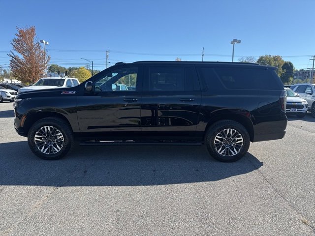 2026 Chevrolet Suburban Z71 photo 2