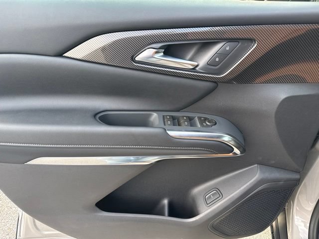 2027 Chevrolet Traverse Z71 - Photo 11