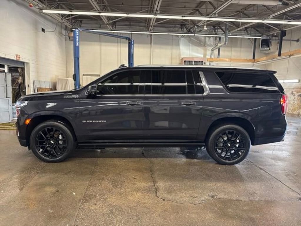Used 2022 Chevrolet Suburban High Country SUV