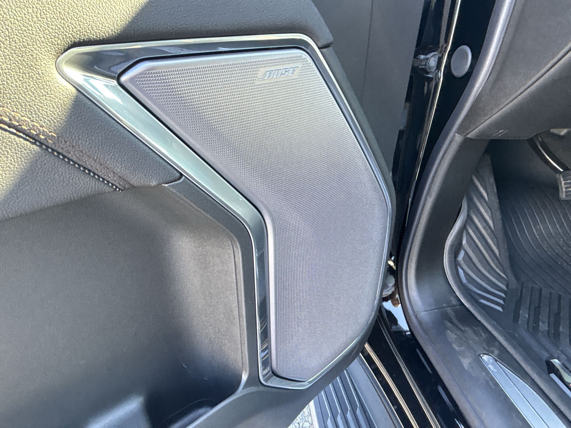 2026 Chevrolet Silverado 1500 High Country - Photo 86