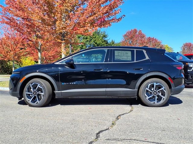 2026 Chevrolet Equinox EV 1LT photo 3