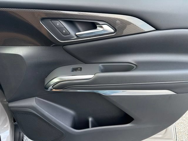 2027 Chevrolet Traverse Z71 - Photo 27