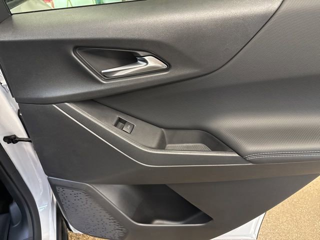 2026 Chevrolet Equinox LT - Photo 24
