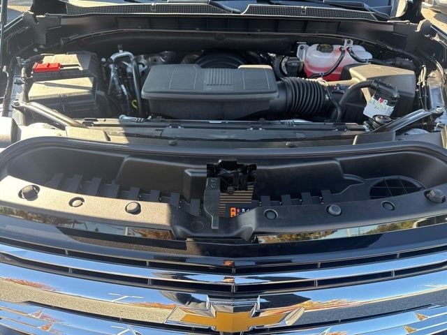 2026 Chevrolet Suburban Premier - Photo 32