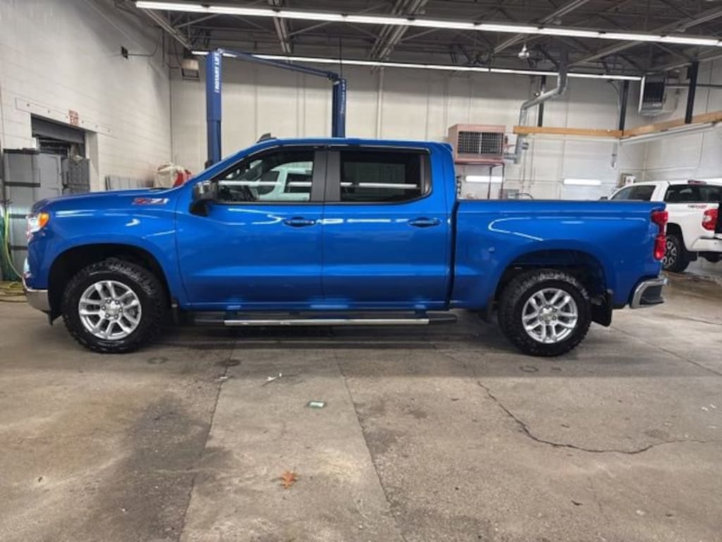 Used 2024 Chevrolet Silverado 1500 LT Truck Crew Cab