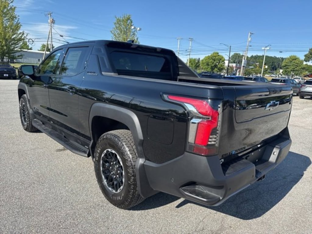 New 2026 Chevrolet Silverado EV Trail Boss - Max Range Truck Crew Cab