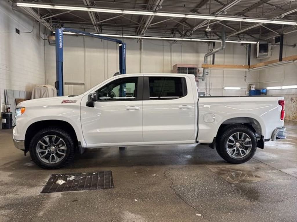 New 2026 Chevrolet Silverado 1500 LT Truck Crew Cab
