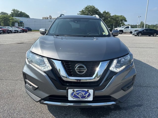 2019 Nissan Rogue SV photo 2