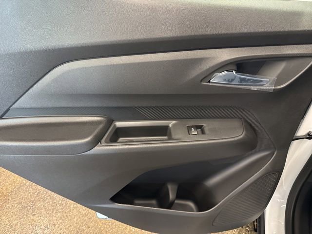 2027 Chevrolet Bolt LT - Photo 22