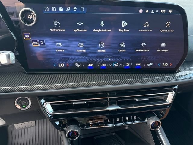 2027 Chevrolet Traverse Z71 - Photo 16