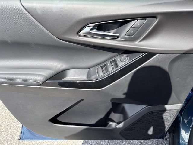 2027 Chevrolet Equinox LT - Photo 11
